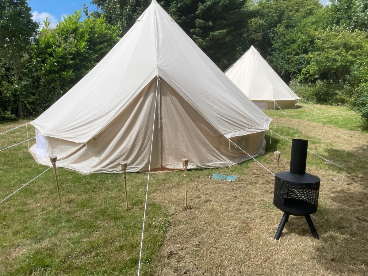 Готель Luxury Glamping At The Riverside Скегнесс Екстер'єр фото