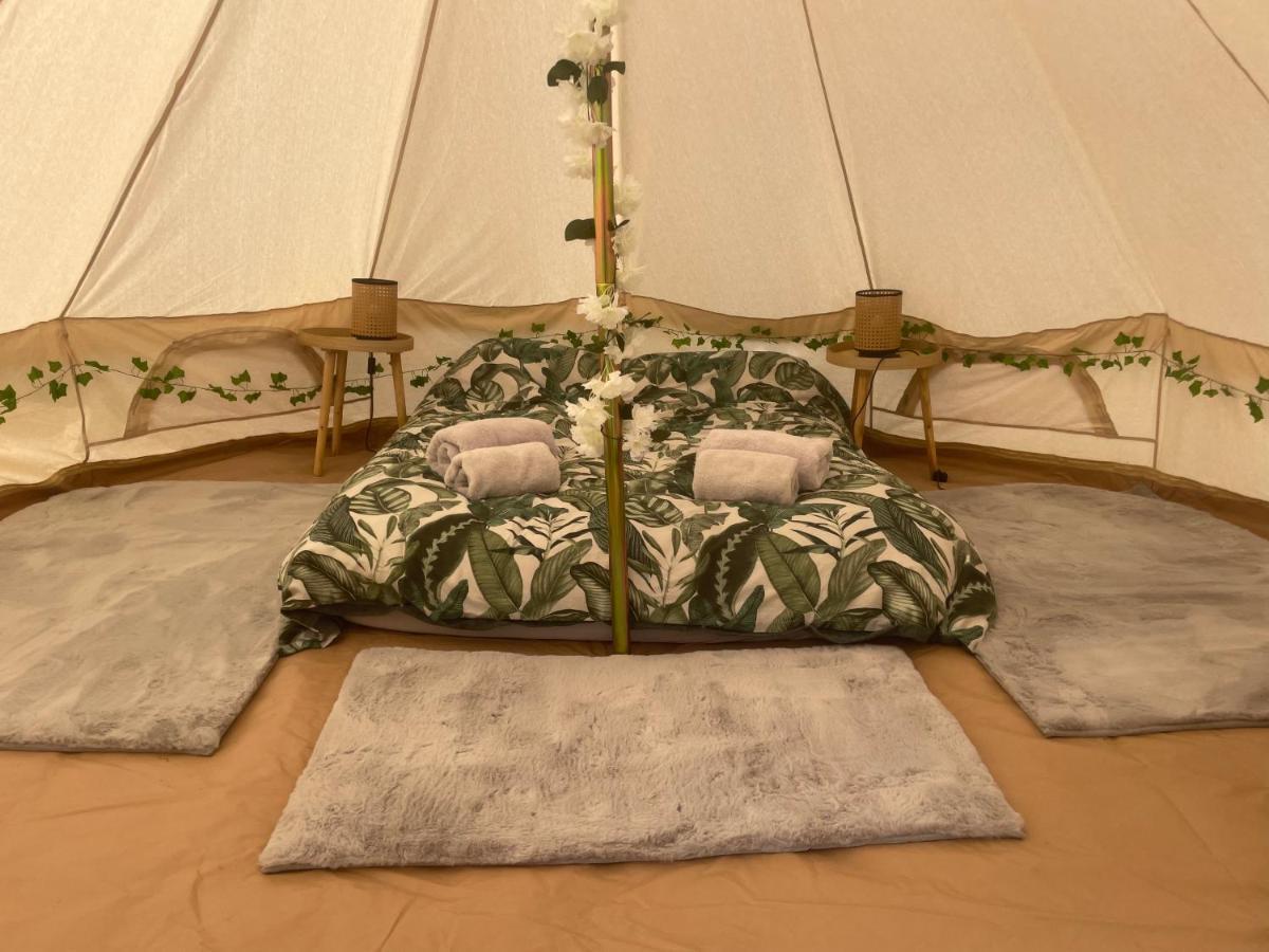 Готель Luxury Glamping At The Riverside Скегнесс Екстер'єр фото
