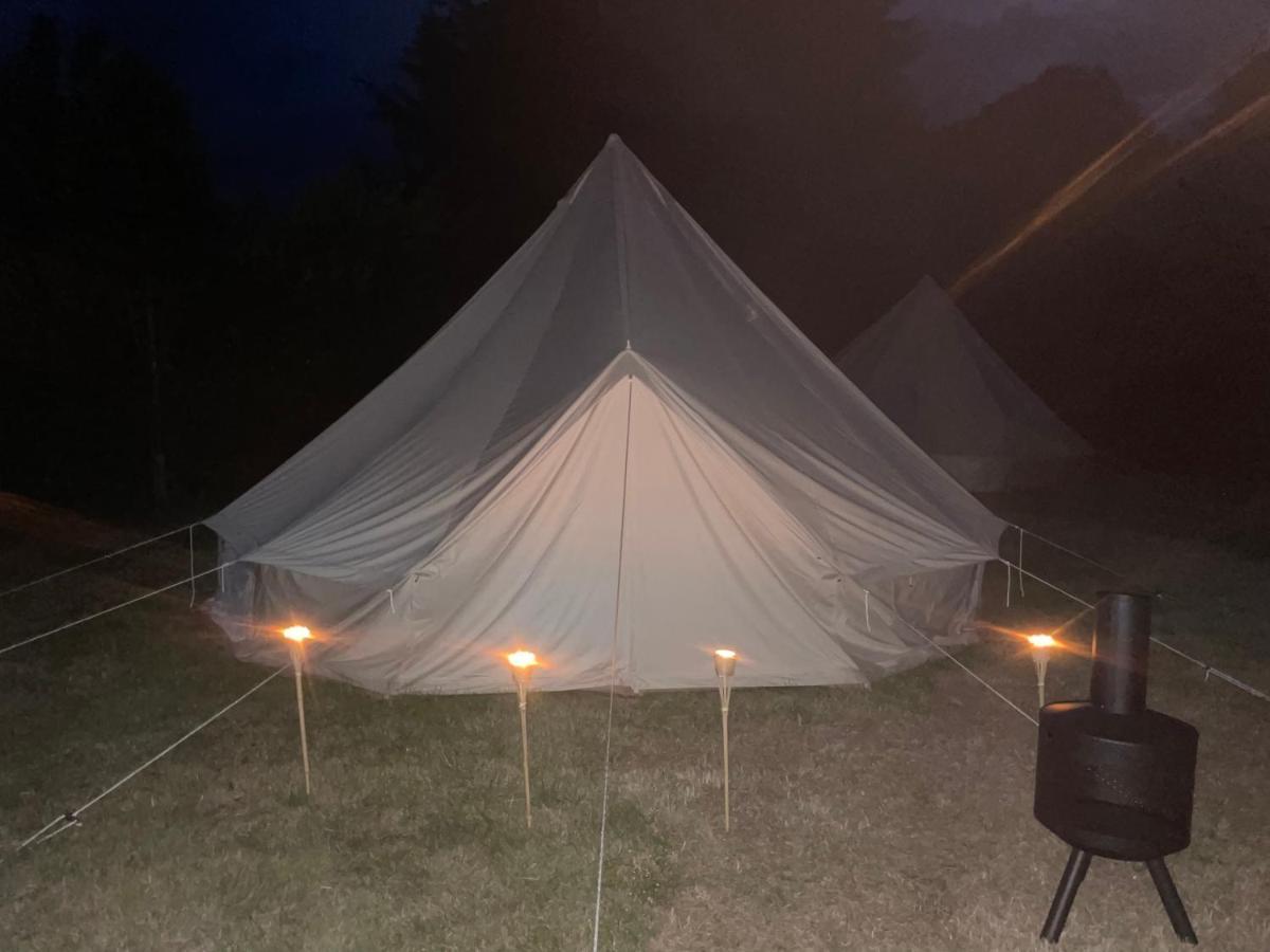 Готель Luxury Glamping At The Riverside Скегнесс Екстер'єр фото