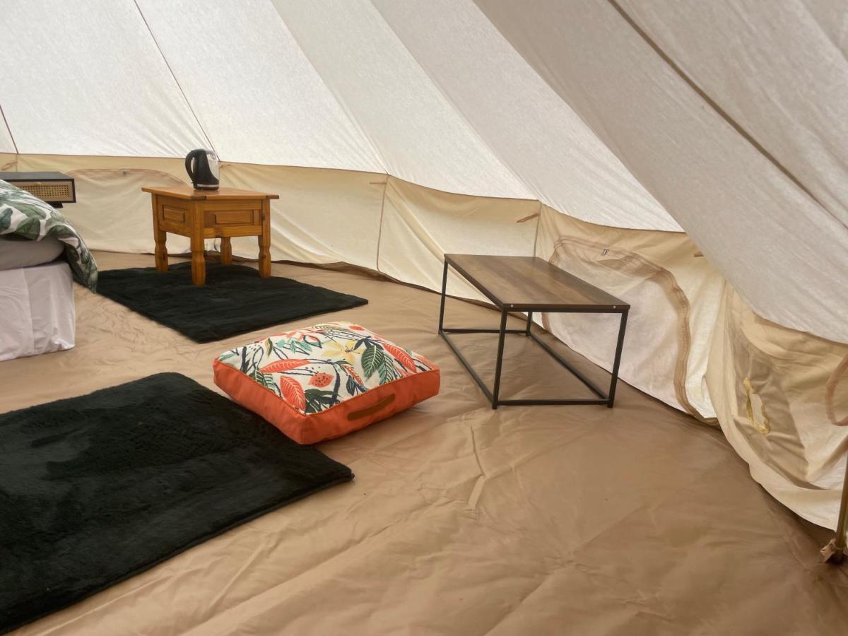 Готель Luxury Glamping At The Riverside Скегнесс Екстер'єр фото